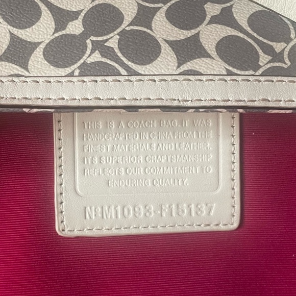 Authentic Coach Purse! #036COA - Picture 8 of 9